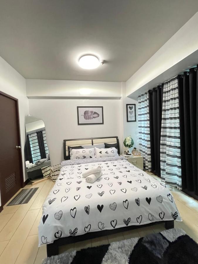 Two Palm Tree Villas Pasay Extérieur photo