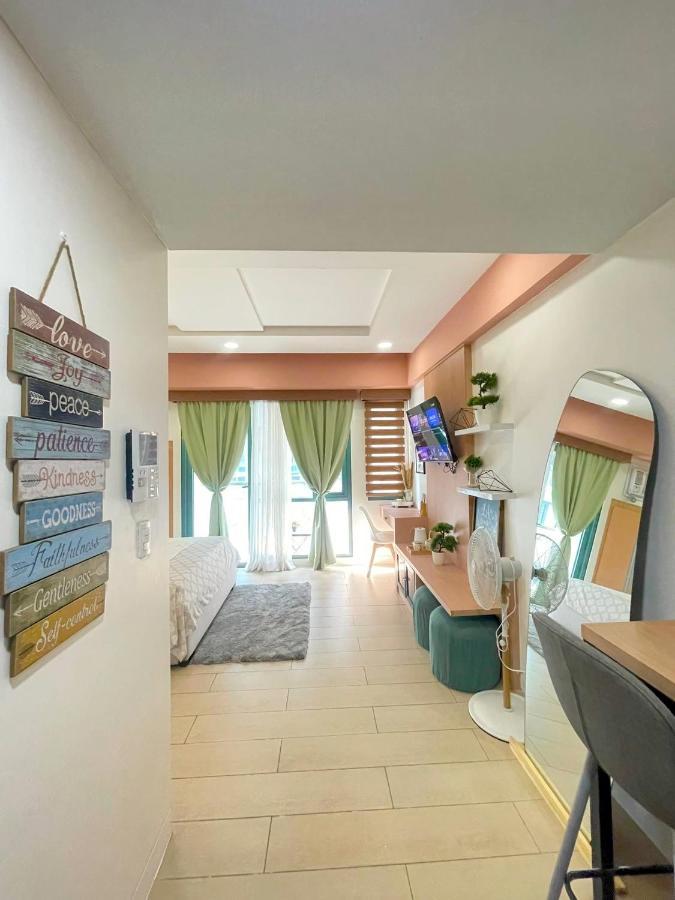 Two Palm Tree Villas Pasay Extérieur photo