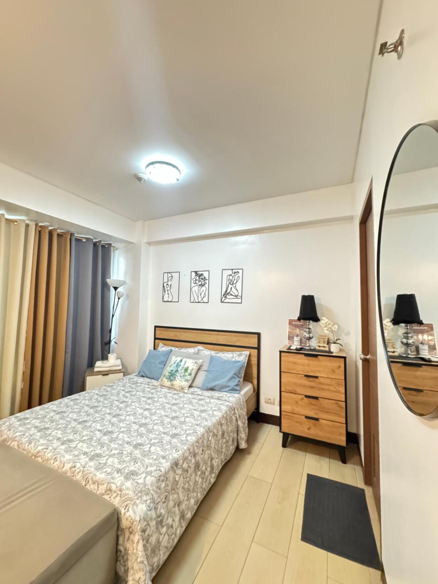 Two Palm Tree Villas Pasay Extérieur photo